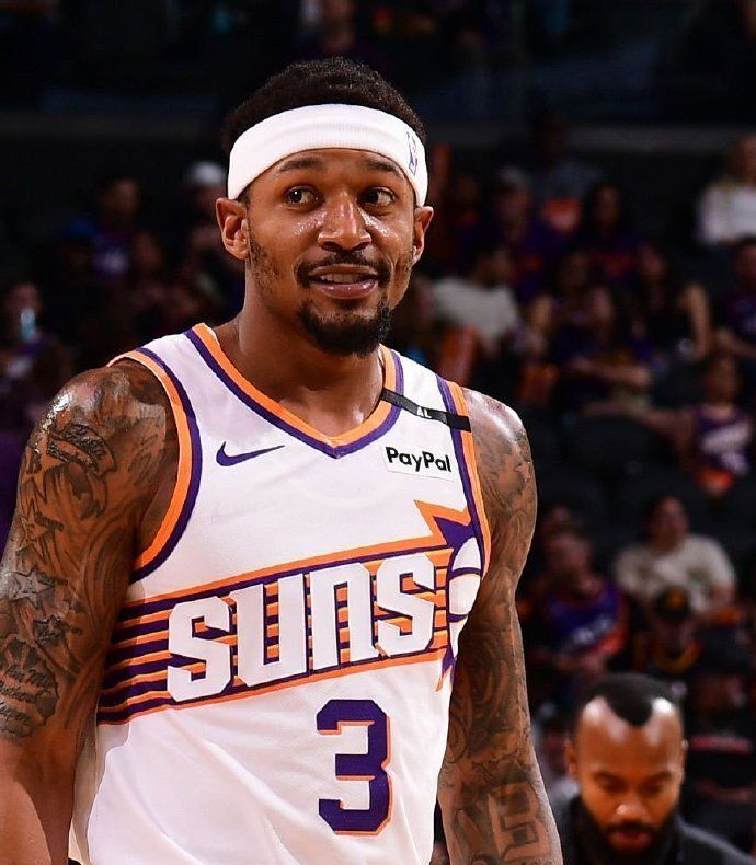 剩两年1.1亿！太阳商讨买断需比尔放弃1300万 湖人勇士雄鹿有意