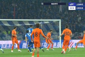 开云体育在线-申花1-1扳平玉昆！ 高天意凌空射门，皮球打在内内身上折射入网