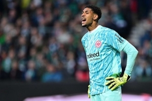 开云体育在线-图片报：曼联有意巴西门将桑托斯，法鹰卖他的心理价位为6千万欧