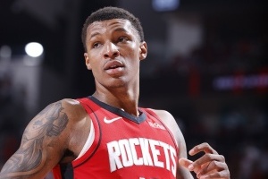 开云体育在线-训练师：贾巴里把训练当成了他的生活 他身材与KD相似但风格不同