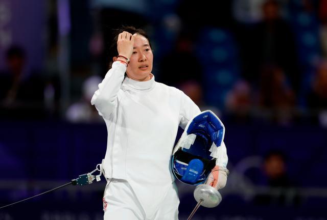 女子重剑首轮孙一文加时告负，首轮出局无缘卫冕